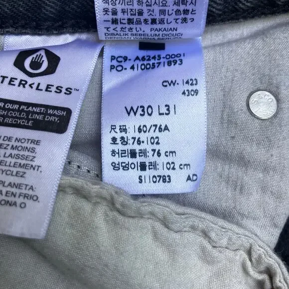 Levi’s Jeans Sz 30 94’ Baggy Black Wash Button Fly High Rise Mom Jean Grunge - Picture 9 of 11